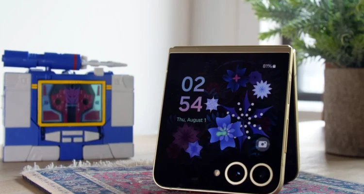 Samsung Galaxy Z Flip 6
