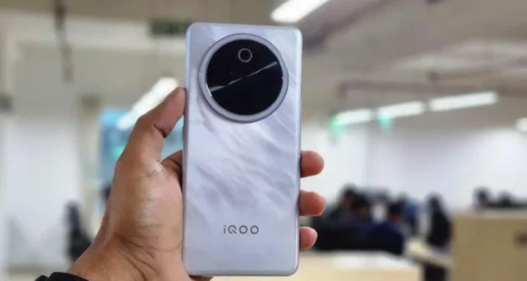 iQOO Z10