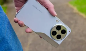 TECNO Camon 30