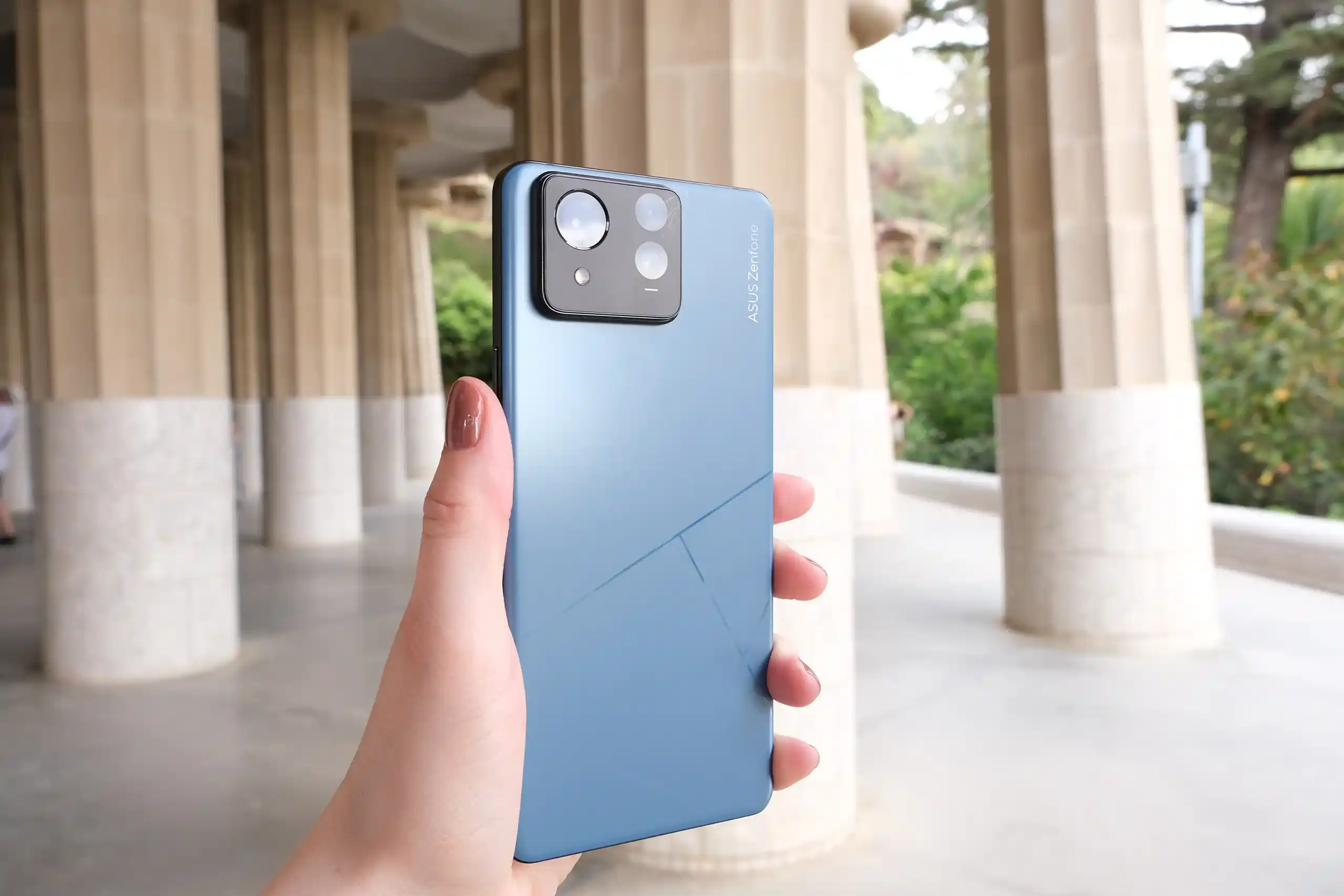 Kamera ASUS Zenfone 11: Fotografi Profesional dalam Ukuran Minimalis