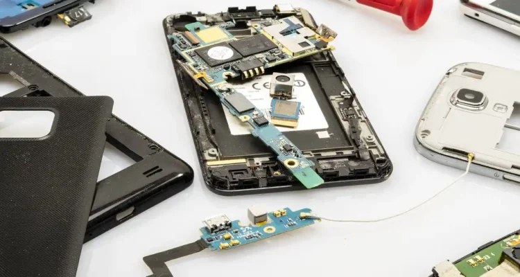 Cara Mengganti LCD Handphone dengan Aman, Rapi, dan Tidak Asal Bongkar_11zon Cara Mengganti LCD Handphone dengan Aman, Rapi, dan Tidak Asal Bongkar